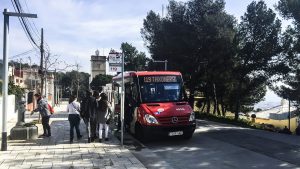 Gehfaule können direkt mit der Linie 119 für 99 Cent von den Bunkers del Carmel in die Innenstadt von Barcelona fahren.