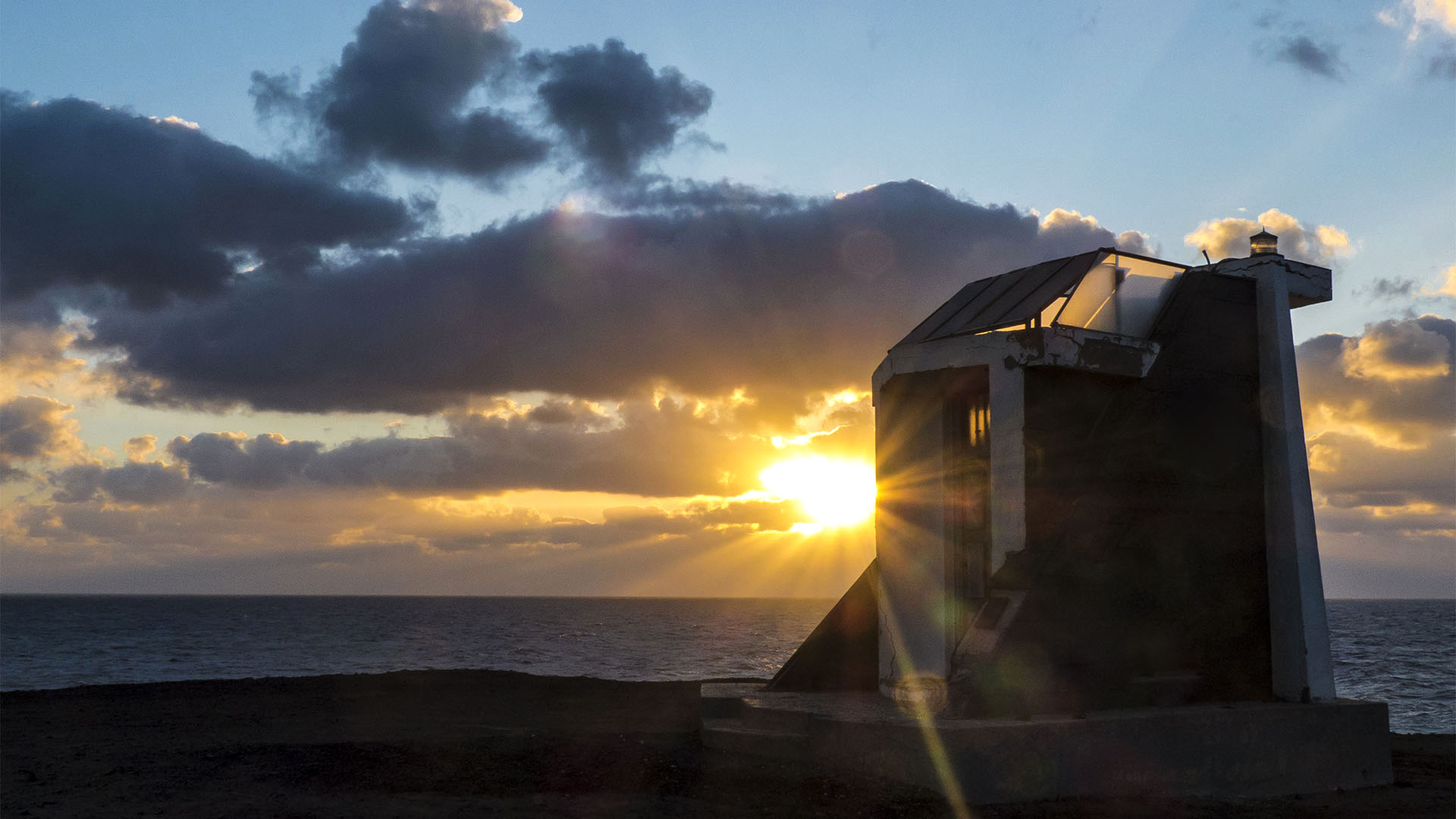 Faro Punta de Pesebre – Sonennuntergänge vom Feinsten für jene, die es absolut einsam lieben.