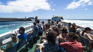 4 Km sind es von Corralejo Fuerteventura bis zum Puertito Isla de Lobos. Je nach Wellengang, dauert die meist windige Überfahrt 10 - 15 Minuten.