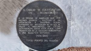 Straflager Tefía Fuerteventura – Gedenktafeln zu Ehren der Strafgefangenen des Franco Regimes.