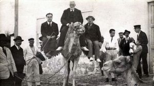 Miguel de Unamuno – Insel Erkundungen am Kamel.