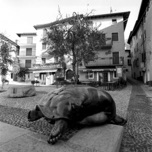 Piazza Via Porto Vecchio am Gardasee: In der Winterzeit hat man diesen herrlichen Platz für sich alleine.