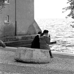 Piazza Via Porto Vecchio – man ist unter sich, keine Touristen, man hat endlich Zeit.