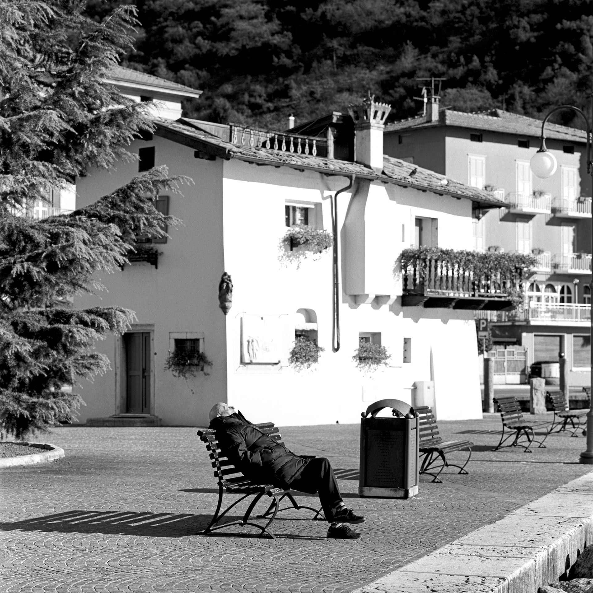 Der kleine Hafen von Torbole am Gardasee. Was für ein Genuß ihn so zu erleben.