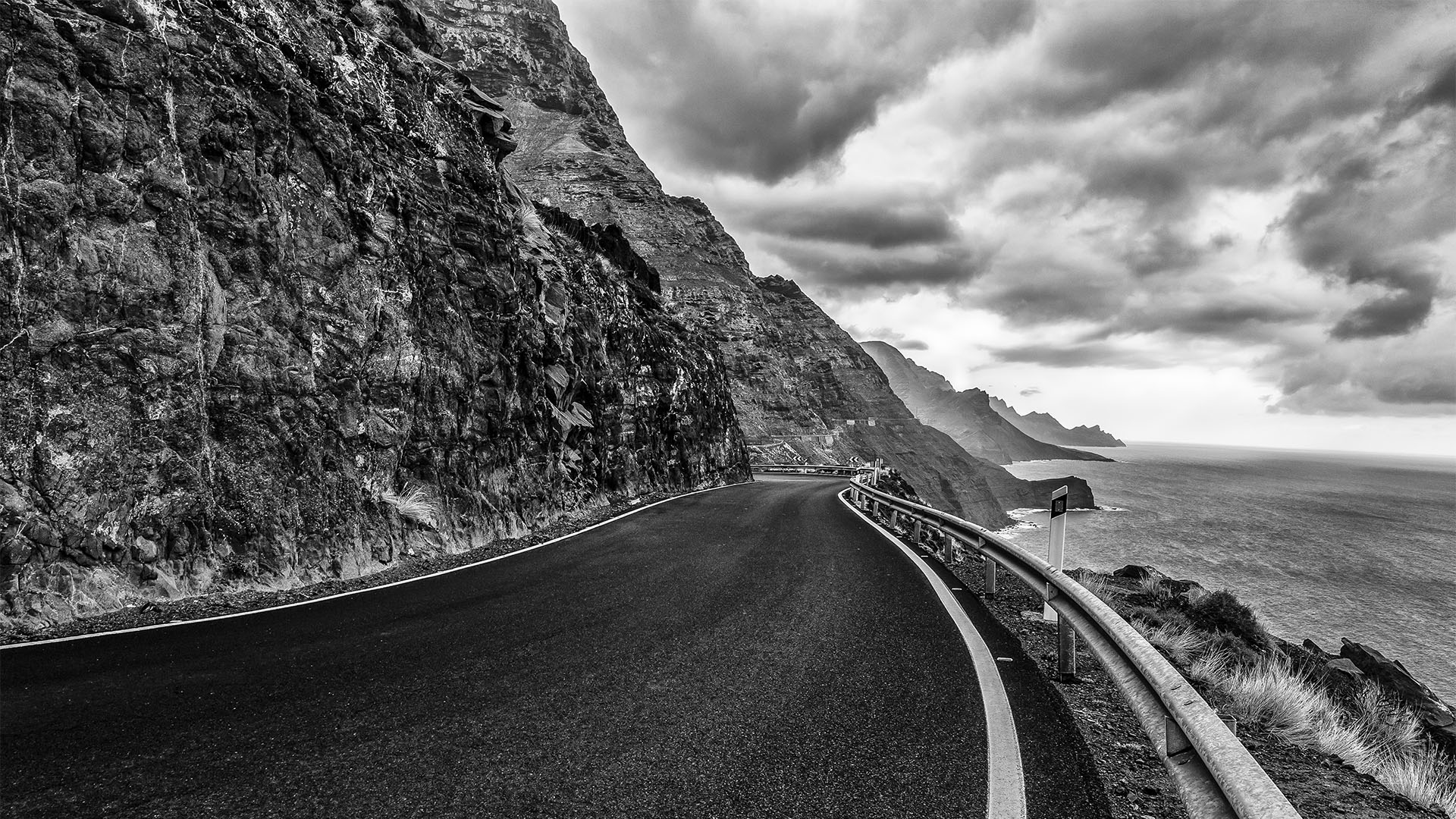 Unterwegs zum Roque de Guaydera – hier ist die Steilküste besonders schön und weit einzusehen.