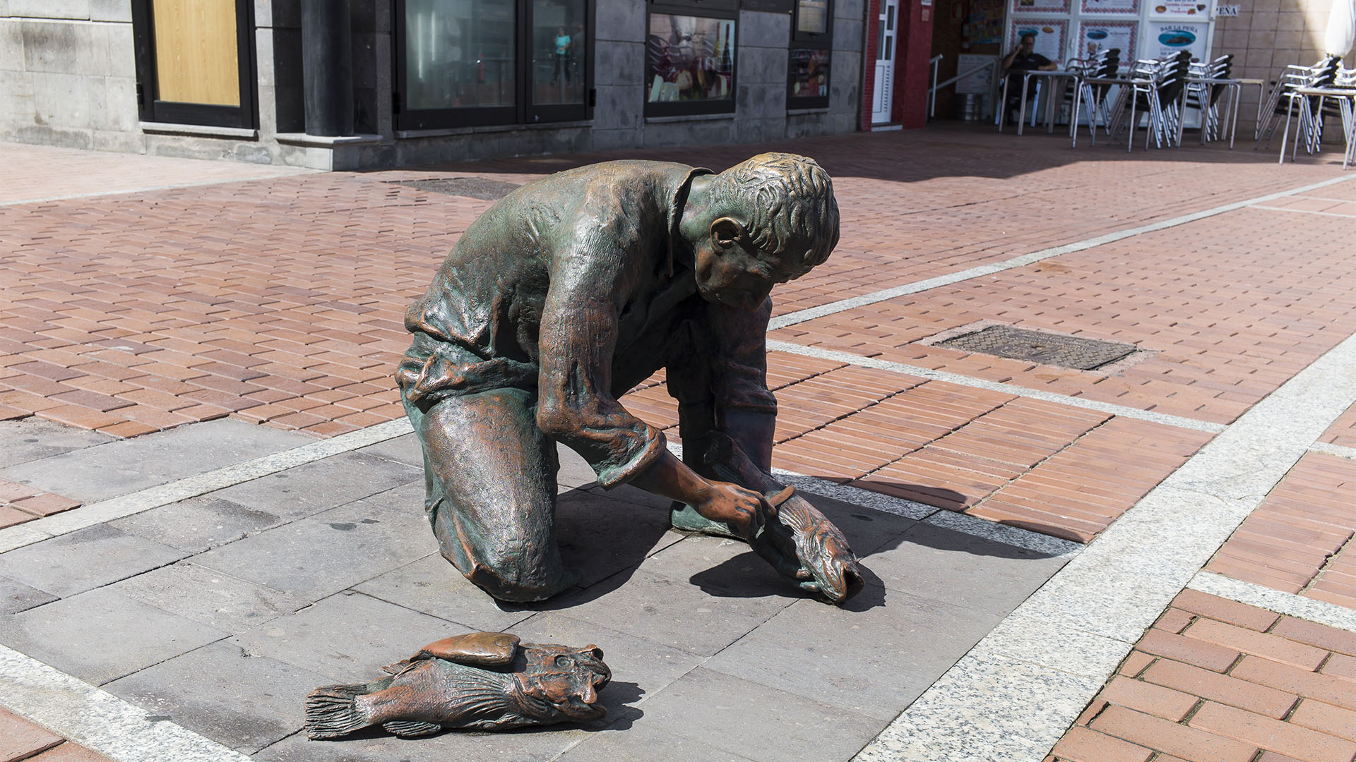 Der Skulpturenpark am Playa de las Canteras: "El pescador" von Chano Navarro (2002).