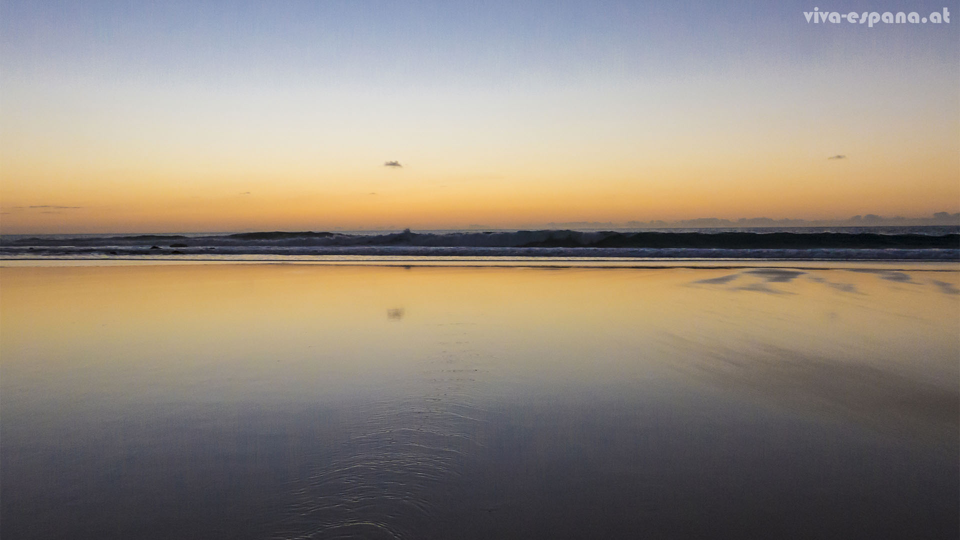 Schlichte Schönheit – ein Sonnenuntergang so puristisch wie Fuerteventura selbst.