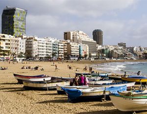 Playa de las Canteras Gran Canaria Las Palmas einer wenn nicht der schönste Stadtstrand der Welt. Er wird in einem Atemzug mit dem Copacabana in Rio de Janeiro genannt.