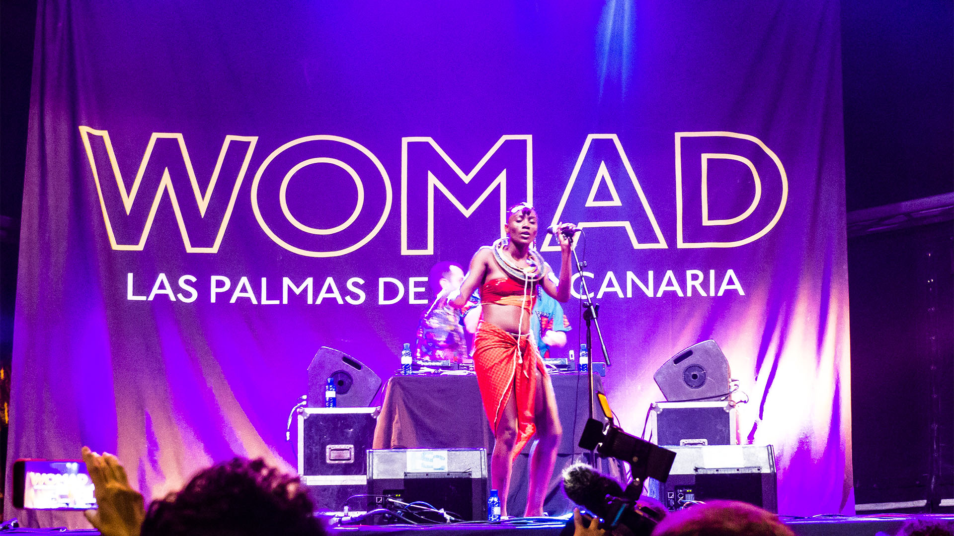 WOMAD Festival 2017 Las Palmas Gran Canaria. On stage: "Beating Heart Music" Electro Dance aus South Africa mit Performance von Lulu James Tansania / UK. Das Publikum bebt – zu recht.