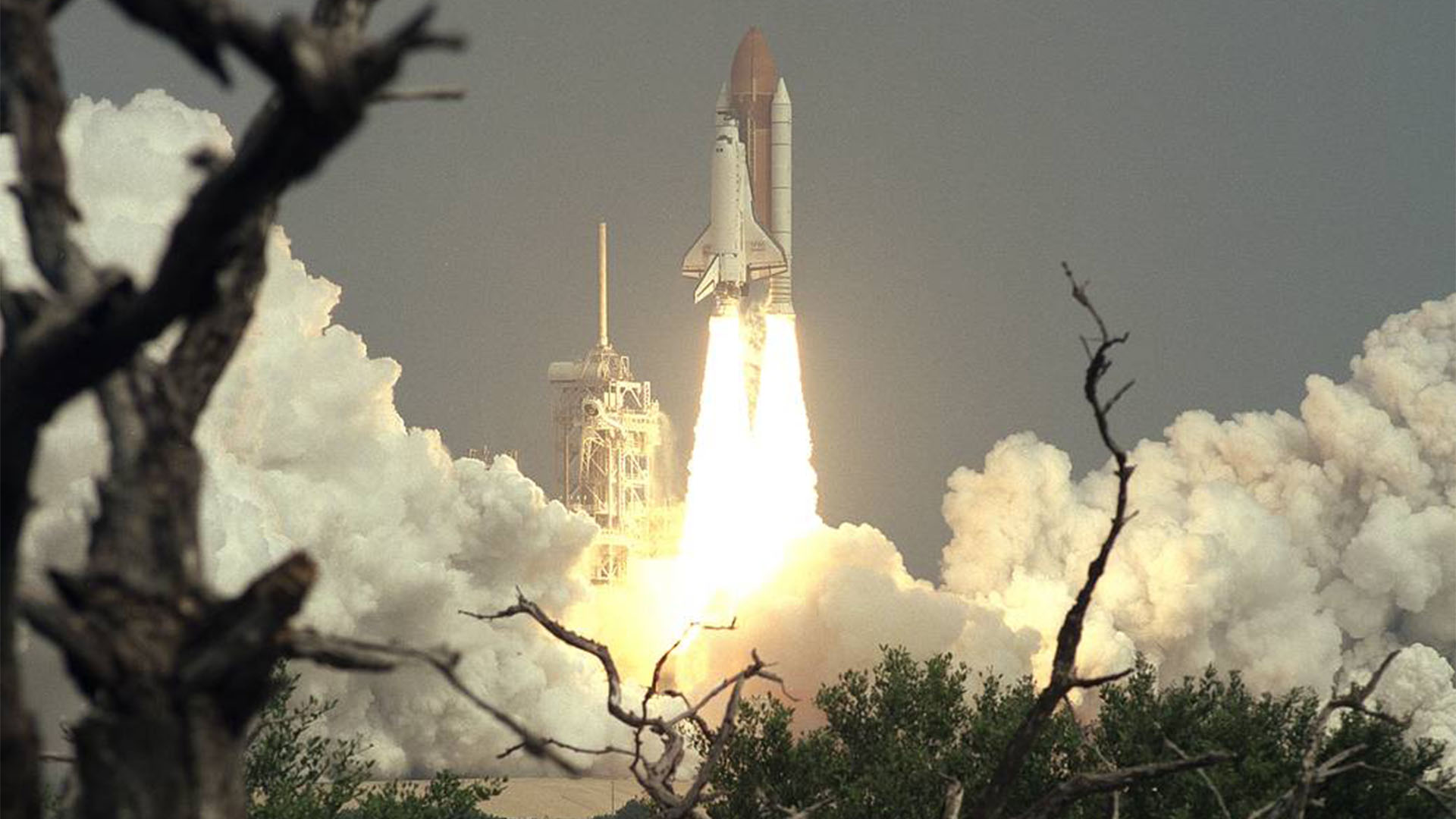 Space Shuttle "Discovery" – (© NASA Creative Commons)