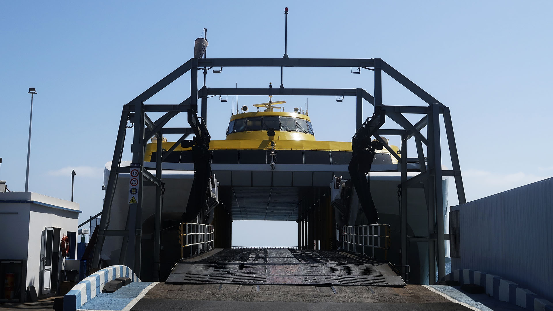 Embarque des Bocayna Express von Fred. Olsen in Corralejo Fuerteventura.