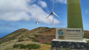 Wind- und Pumpspeicherkraftwerk Gorona del Viento El Hierro.