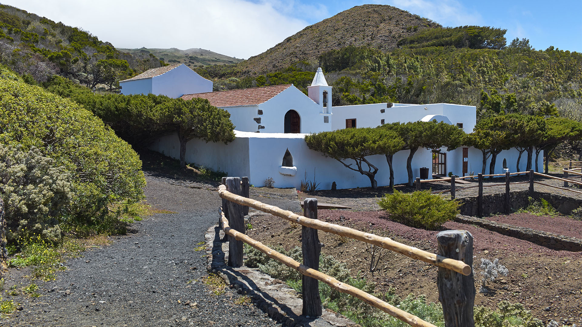 Santuario Insular de Nuestra Señora de los Reyes El Hierro.