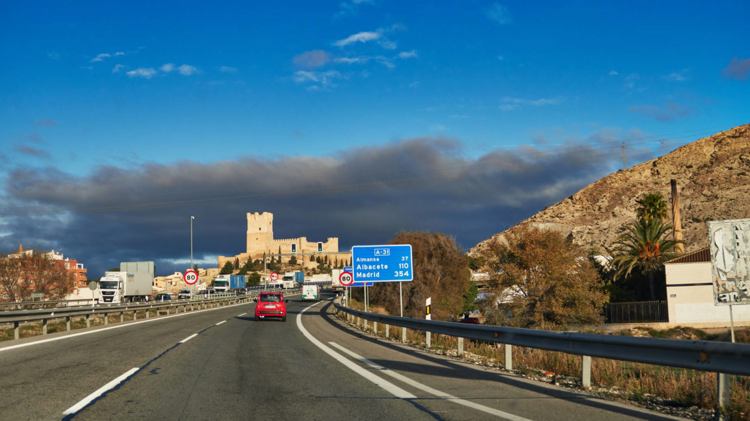 Mit dem Auto von Alicante nach Narbonne.