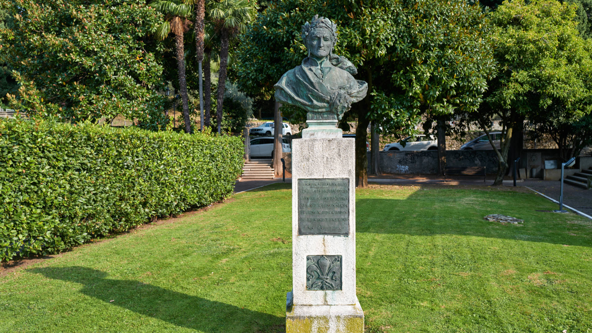 Die Büste des Dante Alighieri in Torbole, Lago di Garda.