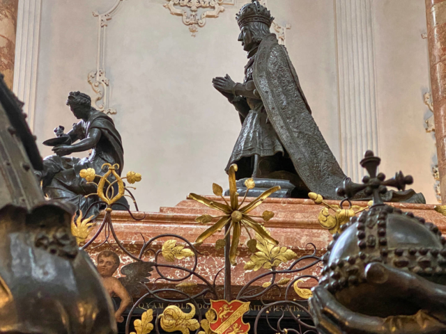 Grabmal des Maximilian I. in der Hofkirche Innsbruck, Tirol.