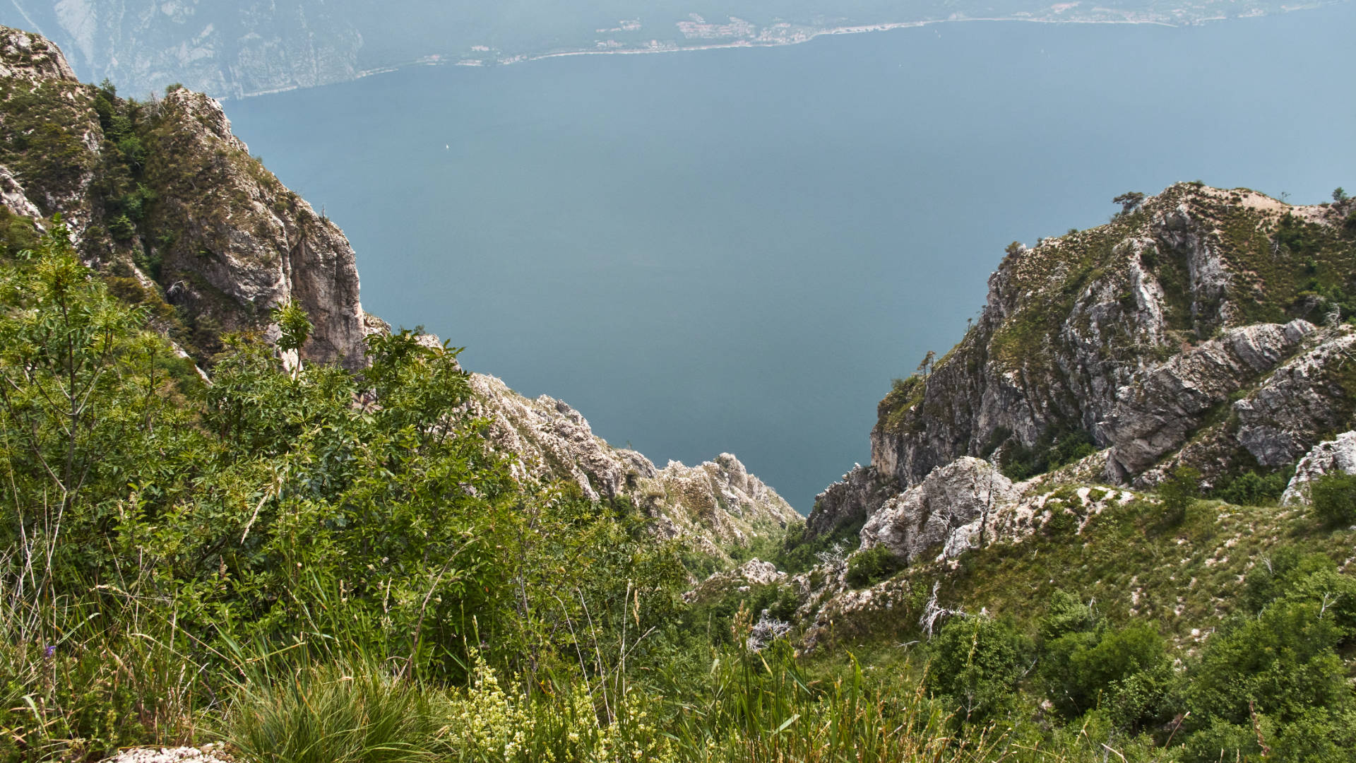 Blick vom Passo Rochetta auf den Gardasee.