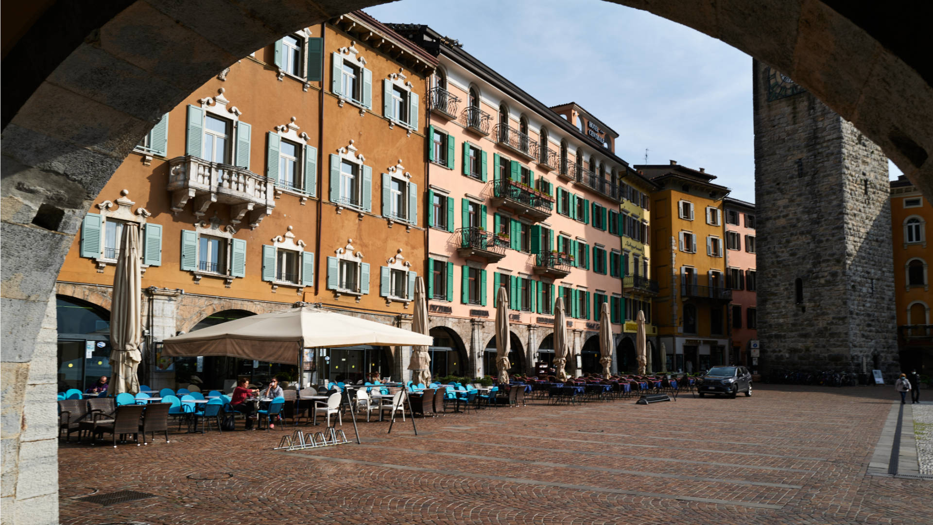 Blick auf den Piazza Catena Riva del Garda.