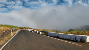 Über die GC-220 und GC-150 hinauf zum Roque Nublo.