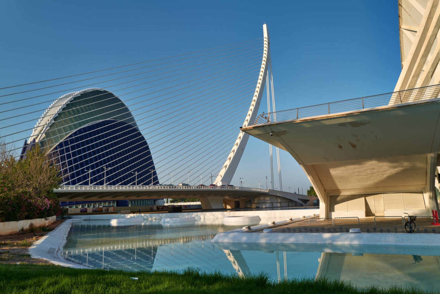 Pont de l'Assut de l'Or der höchste Punkt Valencias und El Ágora.