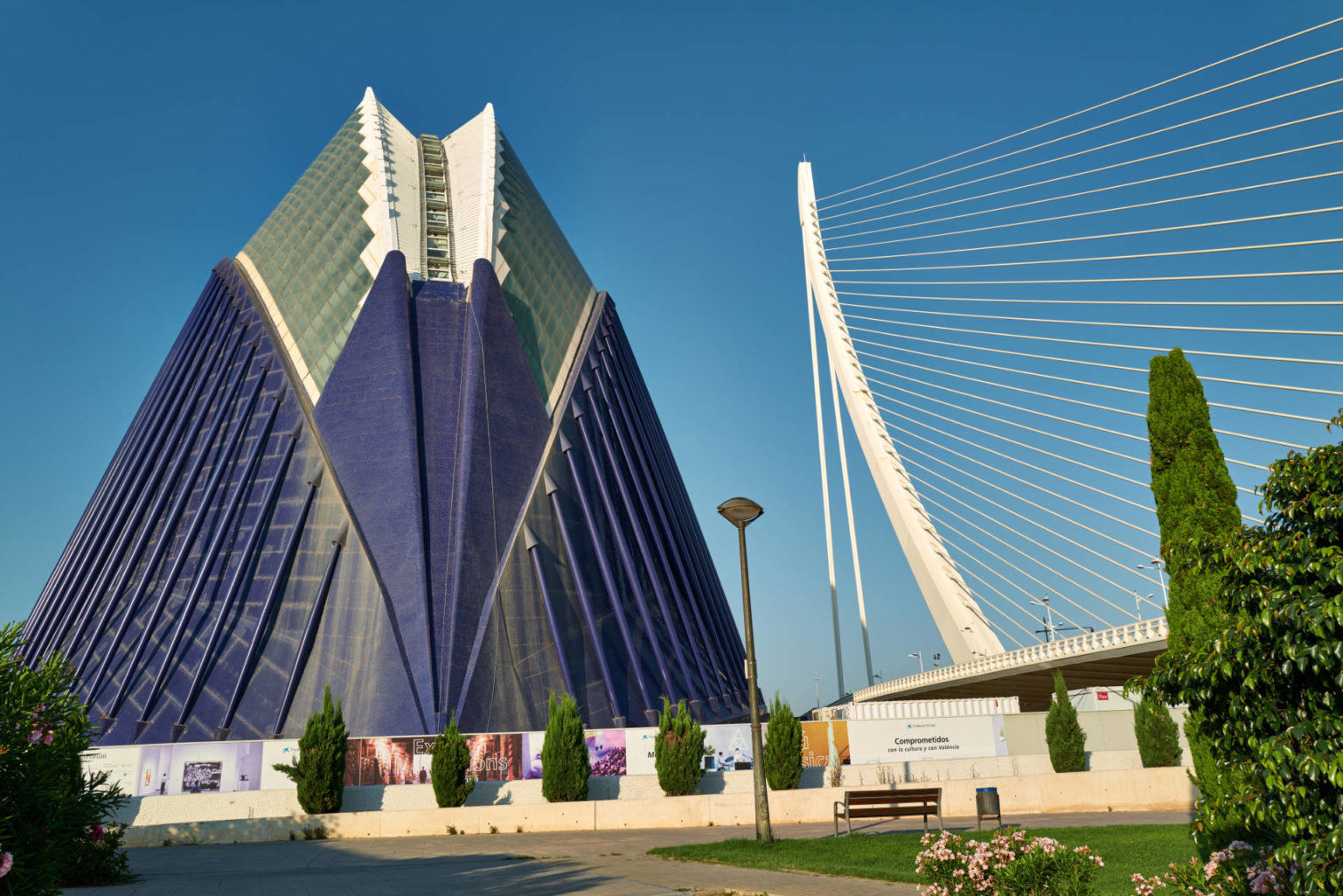 Pont de l'Assut de l'Or Valencia und El Ágora.