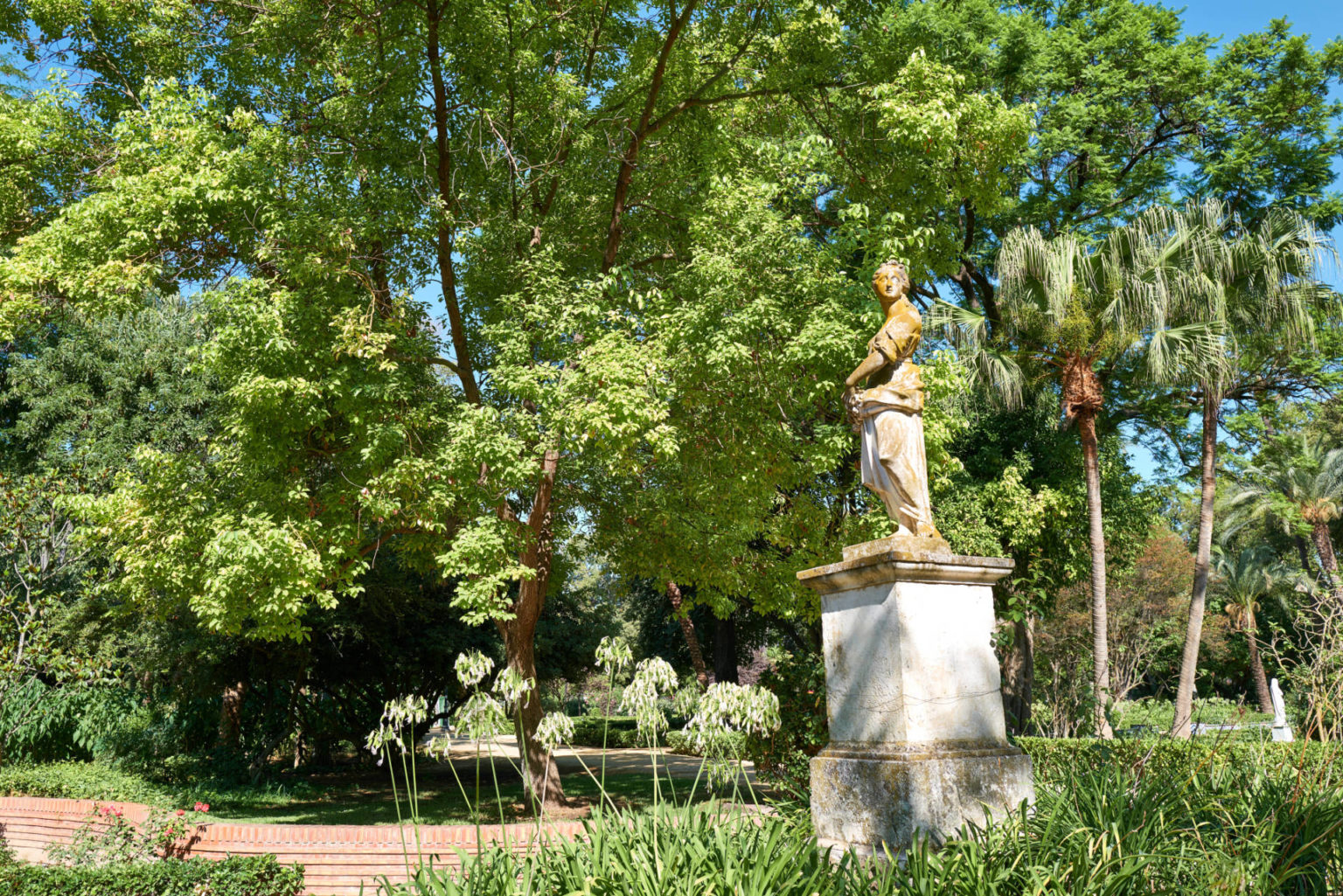 Glorieta de Doña Sol – Parque de María Luisa Sevilla.