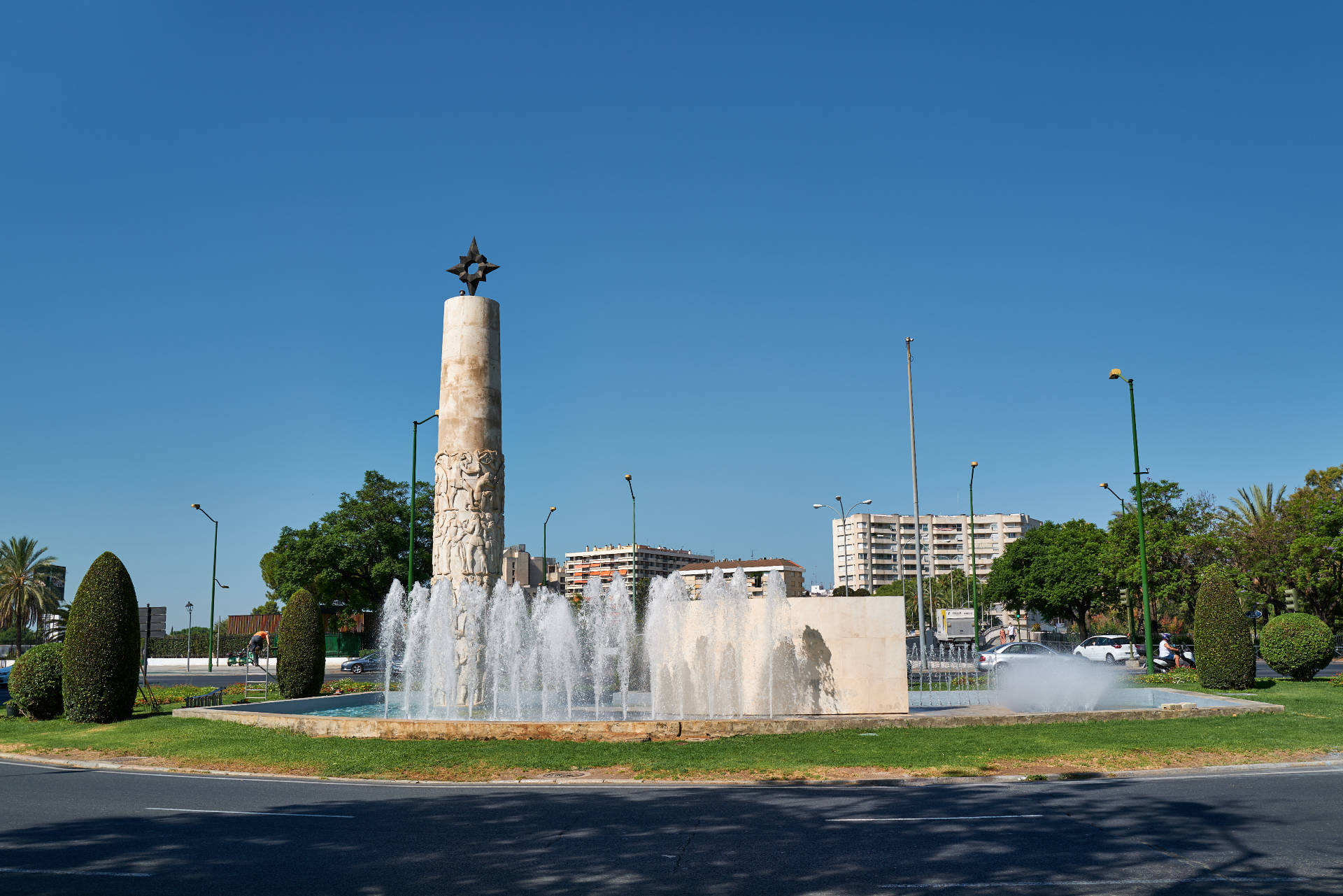 Monumento a Juan Sebastian de Elcano – Parque de María Luisa Sevilla.