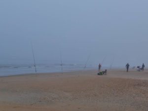 Angler am frühen Morgen am Playa del Calé.