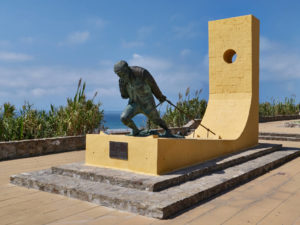 Mirador de la Atalaya mit der Escultura Jabeguero, Conil de la Frontera.