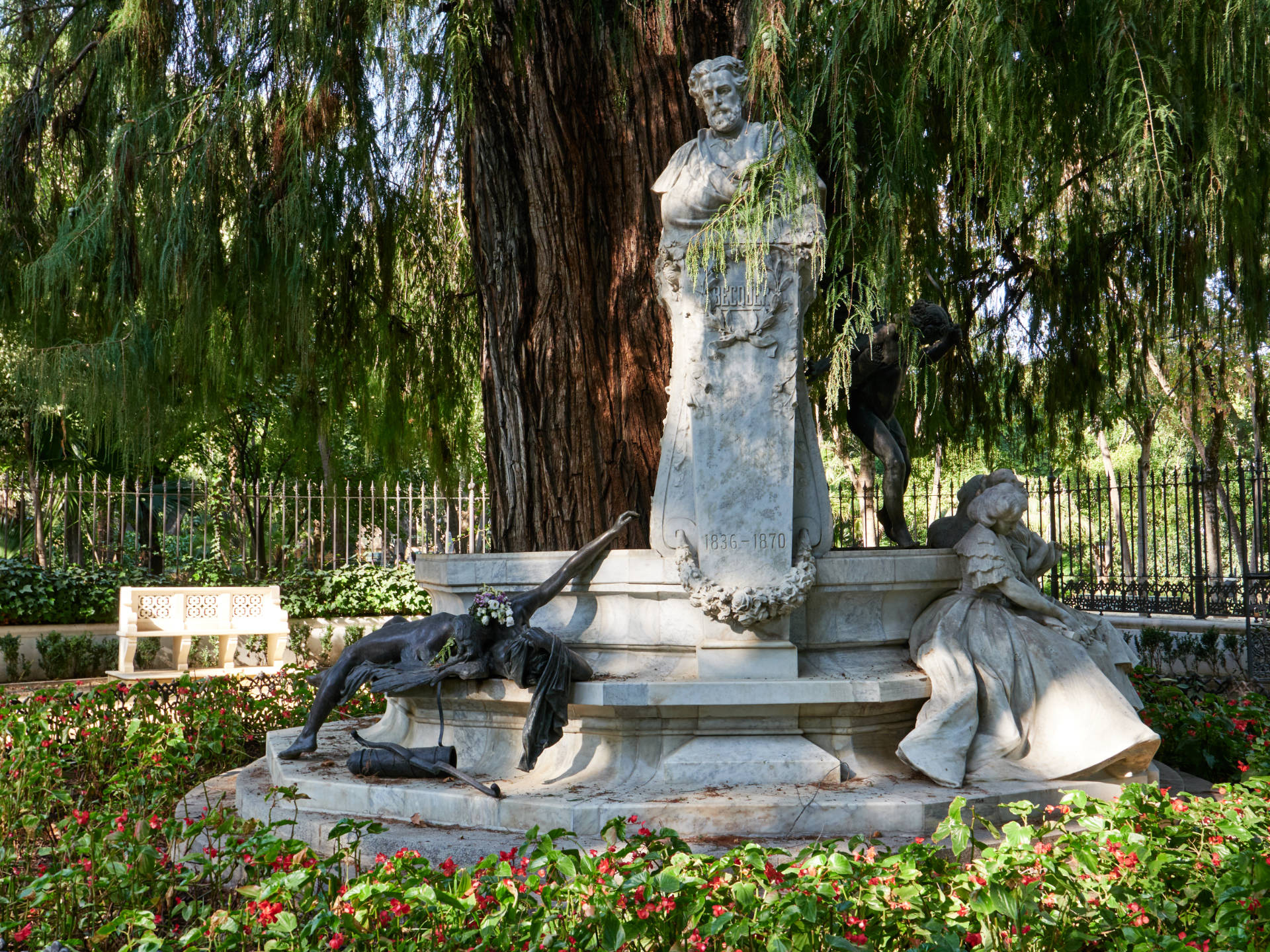 Glorieta de Bécquer – Parque de María Luisa Sevilla.