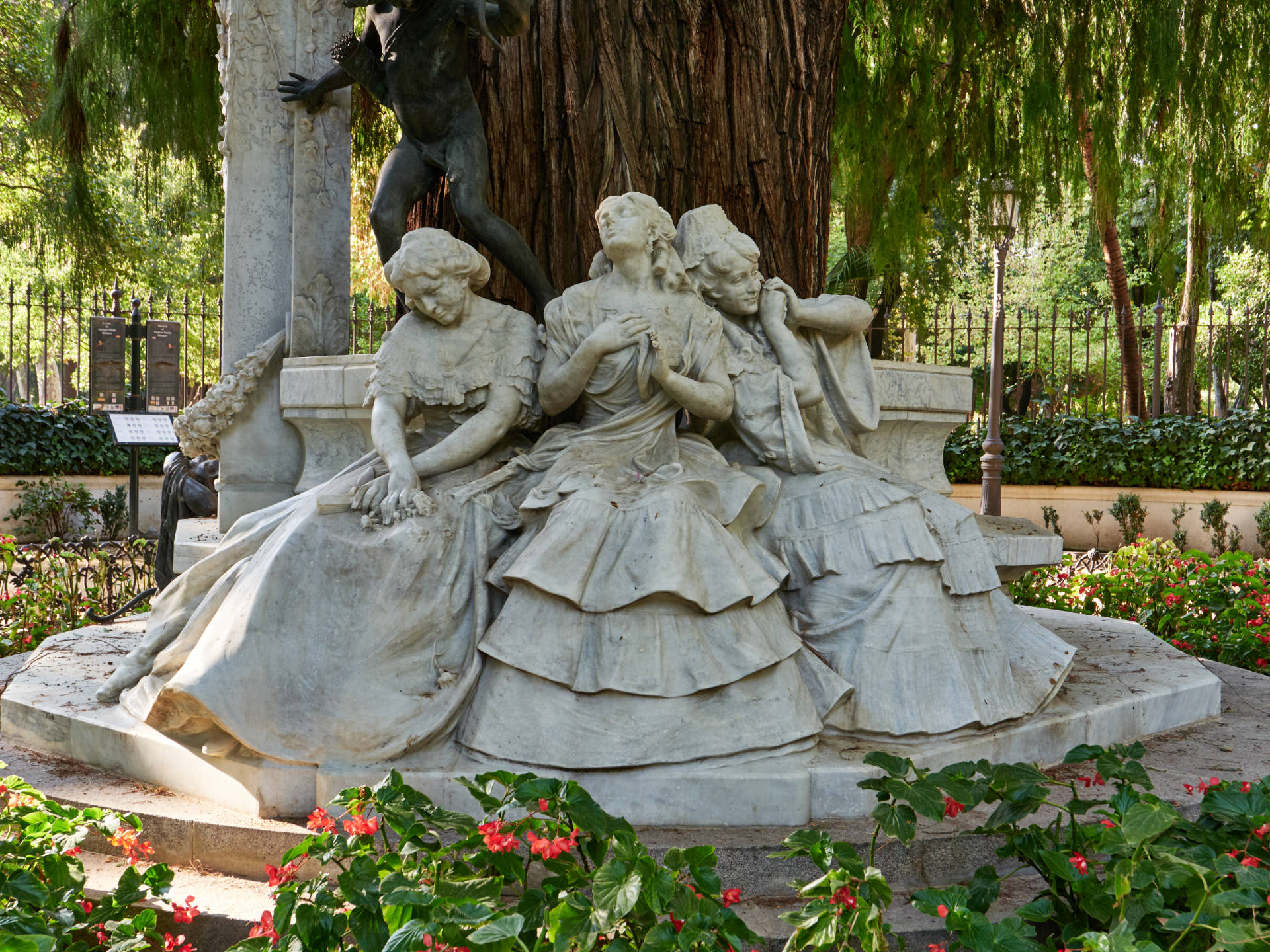 Glorieta de Bécquer – Parque de María Luisa Sevilla.