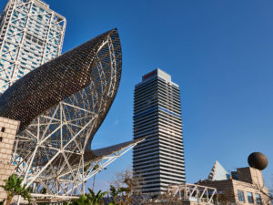Barcelona –Peix d'Or von Frank Gehry, Blue Building und Torre Mapfre.
