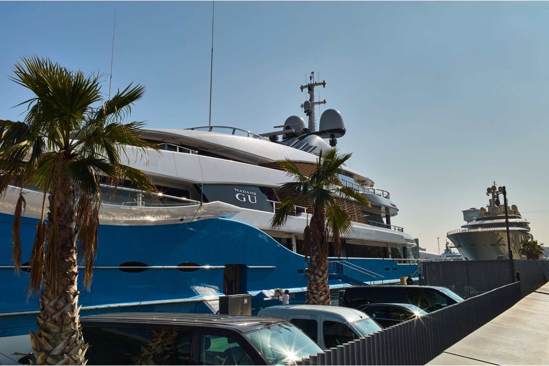 Barcelona – Port Vell, die Superyacht Madame Gu.