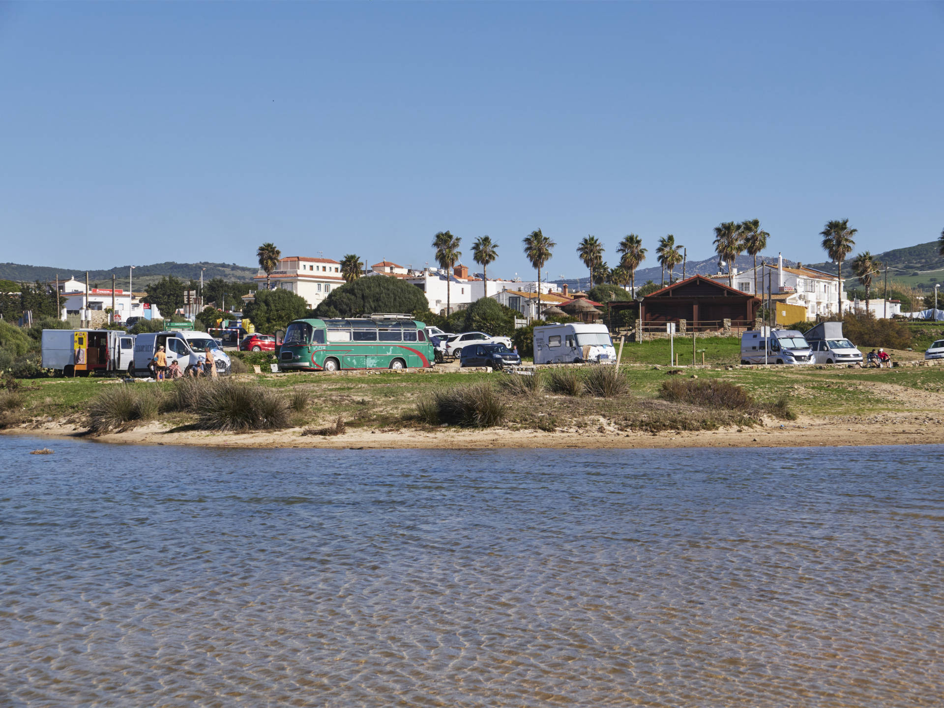 Campen am Playa de Bolonia – ultimativ, surfen ist alles.