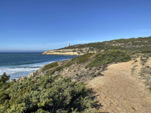 Der Küstenpfad im militärisches Sperrgebiet Playa del Cañuelo Punta de Gracia Tarifa.