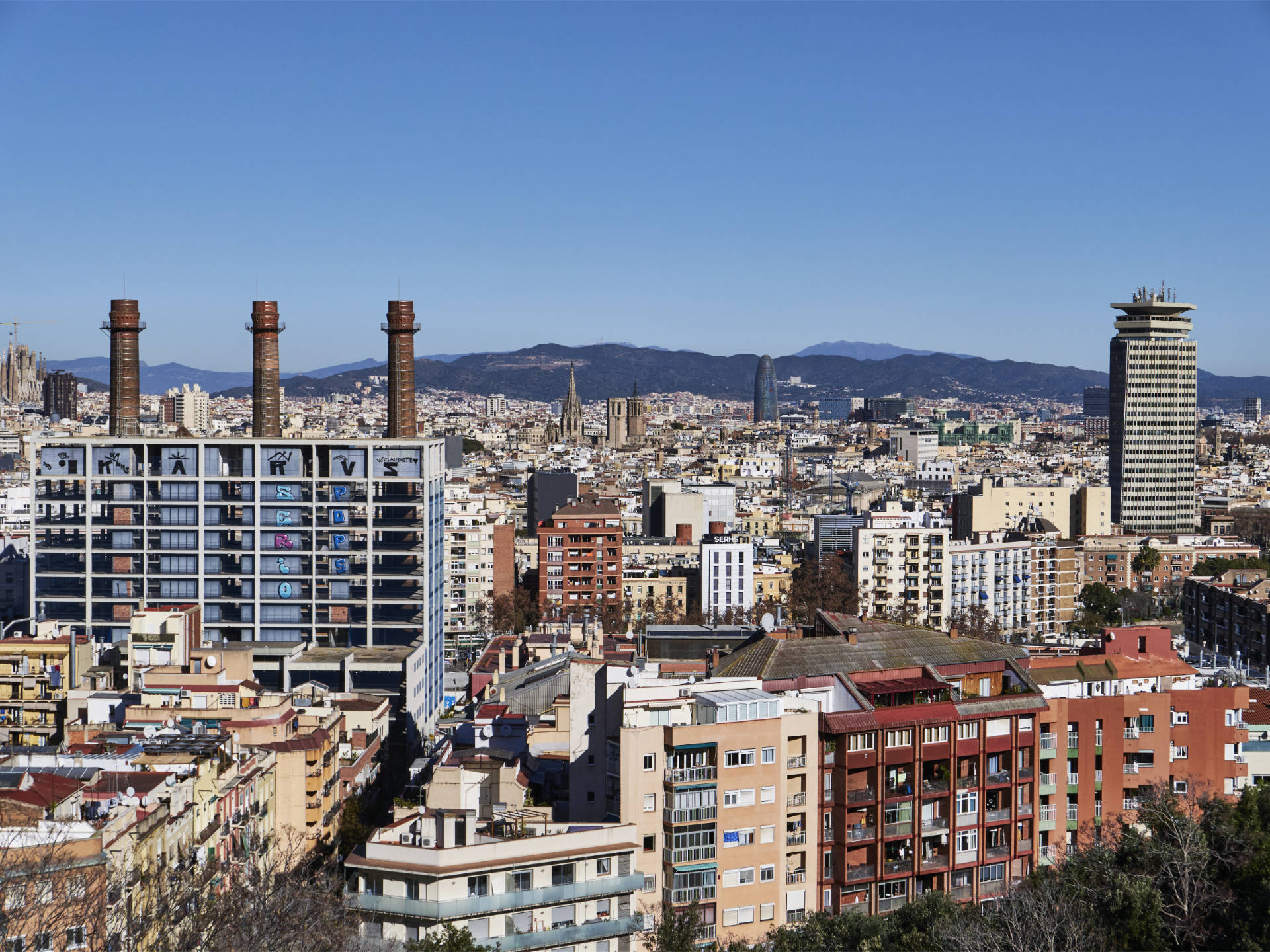 Les Tres Xemeneies Barcelona.