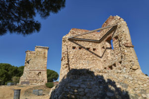 Torrets de Telegrafia Òptica an der Costa del Maresme.