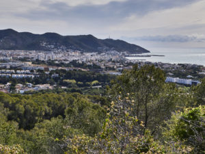 Aussicht auf Sitges vom Santuari de Gràcia.