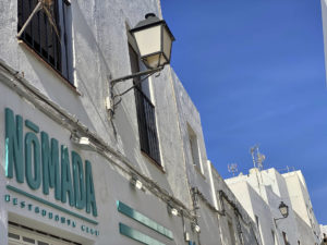 Das ehemalige Restaurante Nómada in Conil de la Frontera heute der Shop Nómada Beach Market.