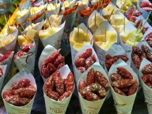 Pinchos im Mercado de Triana Sevilla.