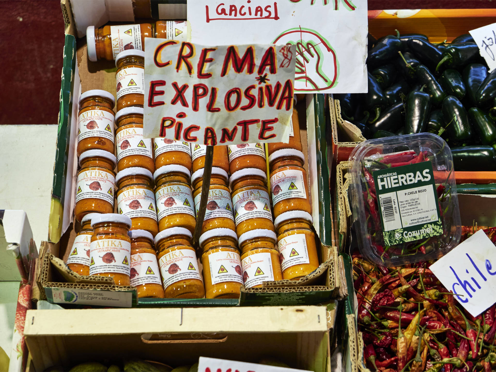 Crema picante im Mercado de Triana Sevilla.