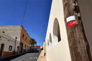 Von der Ermita de San Antonio de Padua in Toto hinein in den Barranco Teguereyde.