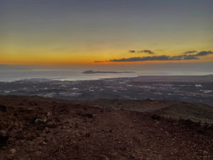 Morgendämmerung über Lanzarote, Isla de Lobos und Corralejo.