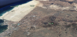 El Jable, Corralejo und der Vulkan Bayuyo (271m) Fuerteventura (© Google Earth, Google LLC).