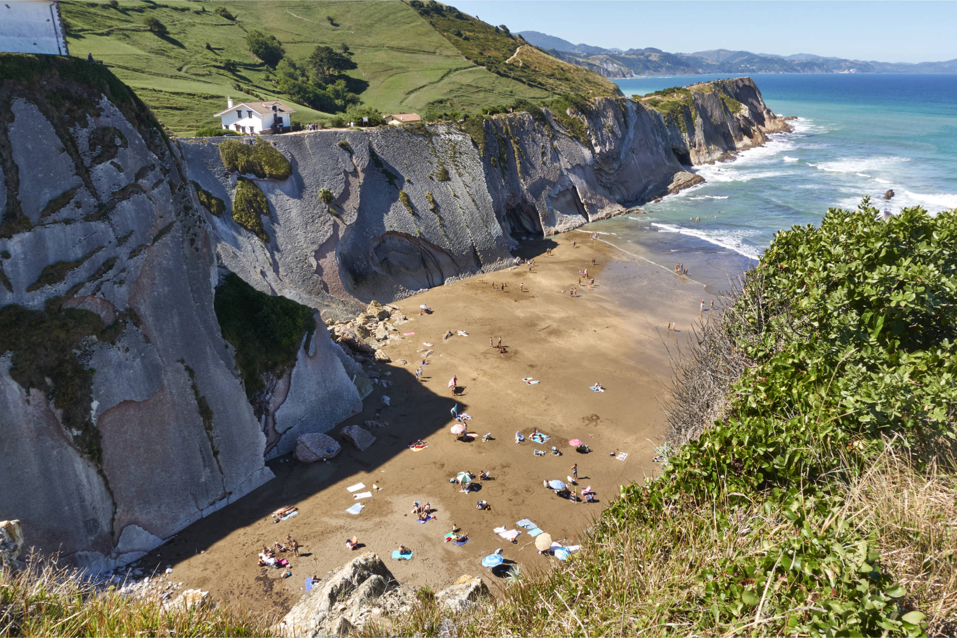 Der Playa Itzurun in Zumaia.