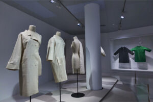 Cristóbal Balenciaga – Mode des Königs der Haute Couture.