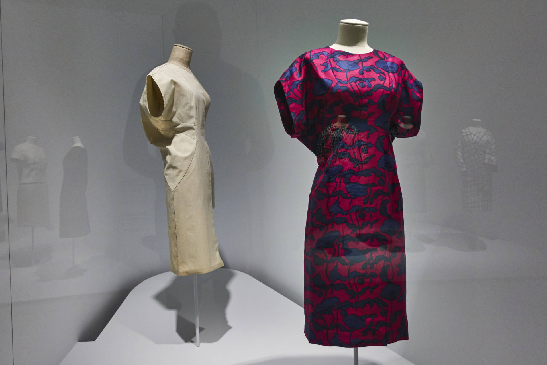 Cristóbal Balenciaga – Mode des Königs der Haute Couture.