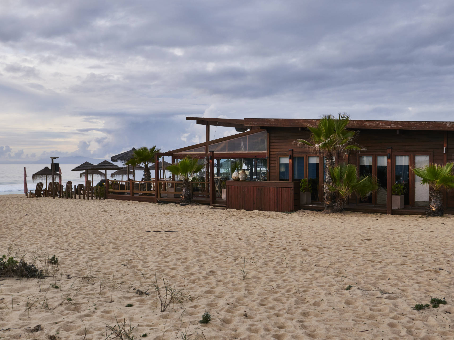 Das Cafe Comporta am Praia da Comporta auf der Halbinsel Tróia Portugal.