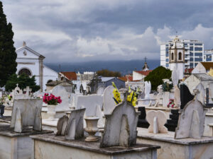 Letzte Ruhe mit Aussicht – Cemitério da Piedade Setúbal.